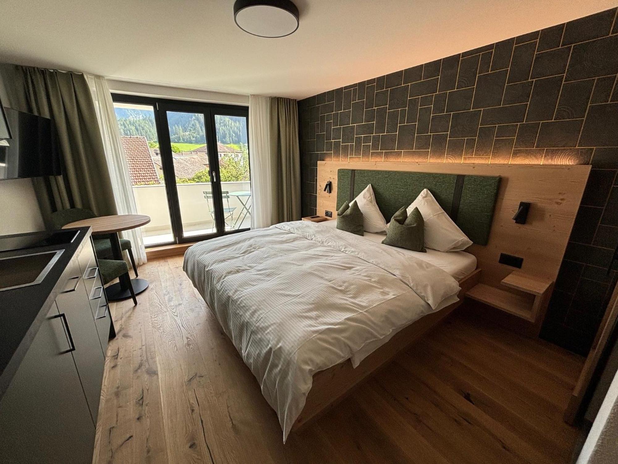 Appart Hotel Pitschonia Self Check-In Andeer Bagian luar foto