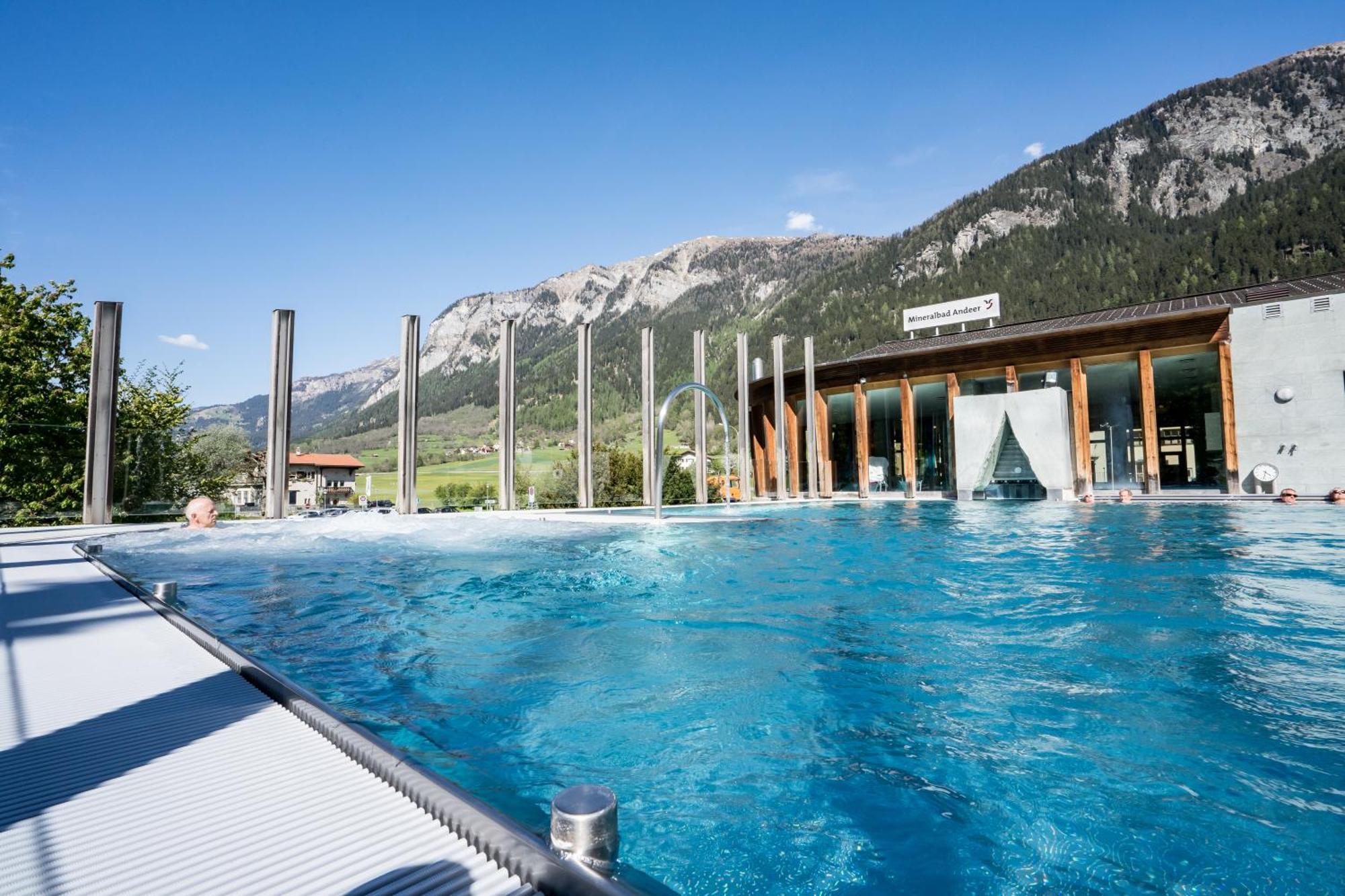 Appart Hotel Pitschonia Self Check-In Andeer Bagian luar foto